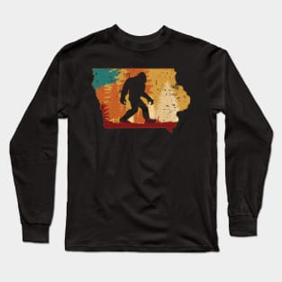 Bigfoot Retro Vintage Sasquatch Iowa Long Sleeve T-Shirt